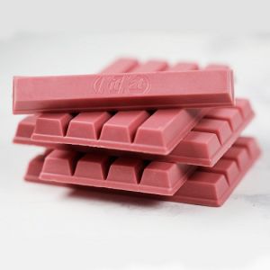 Megérkezett Magyarországra a rózsaszín csokoládé