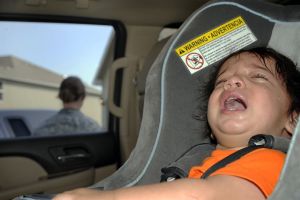 Meg is halhat a gyermek a felforrósodott autóban