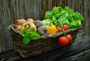 Szív- és érrendszeri halálozások millióit okozhatja az alacsony gyümölcs- és zöldségbevitel