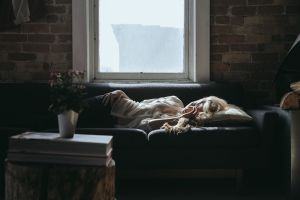 Alvászavar: van a gyógyszernél jobb megoldás